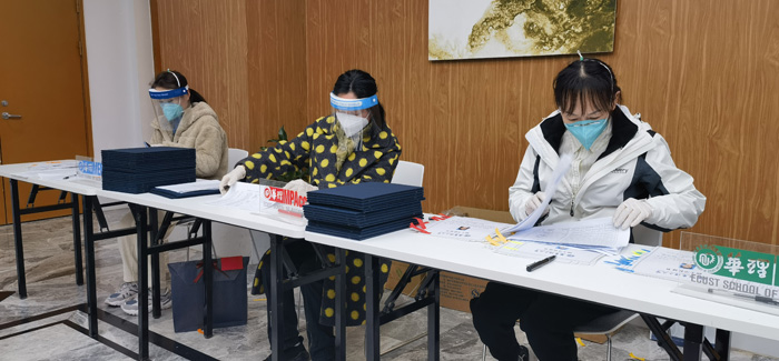 1673426879100073155.jpeg 1.负责老师提前就位做好准备工作.jpeg