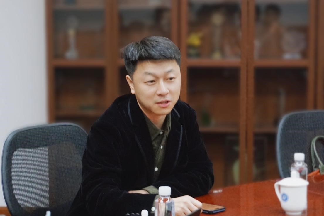 1712021396716017630.jpg 1712021396716017630.jpg