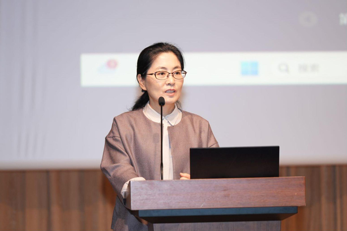 1730449740126028666.jpg 侯丽敏致辞1.jpg